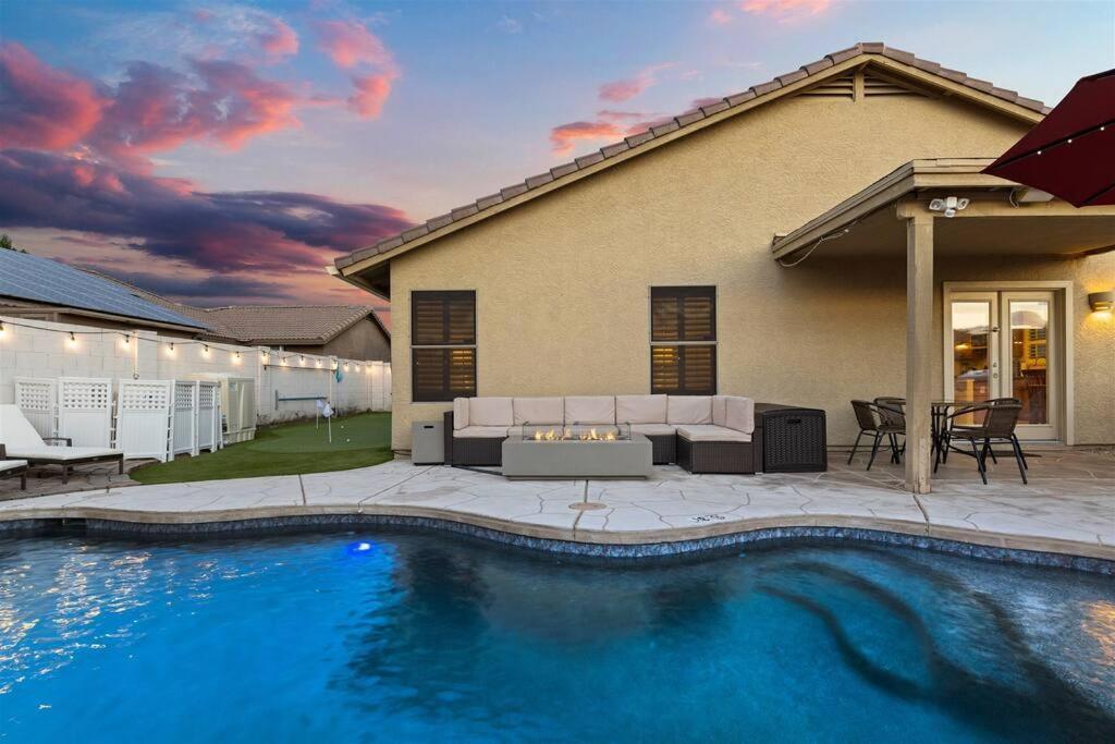 Spacious Private Home With King Bed & Heated Pool! Phoenix Exterior photo