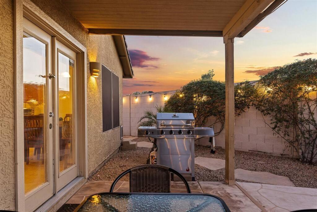 Spacious Private Home With King Bed & Heated Pool! Phoenix Exterior photo